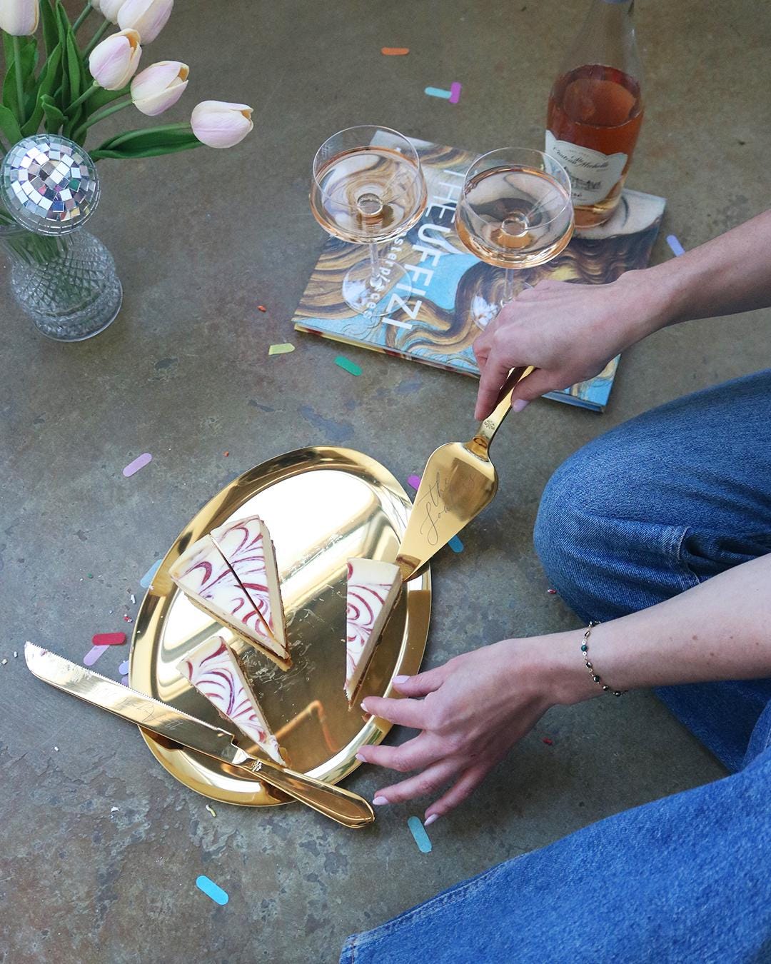 Personalized Wedding Cake Cutting Set – Engraved Gold Knife & Server Gift